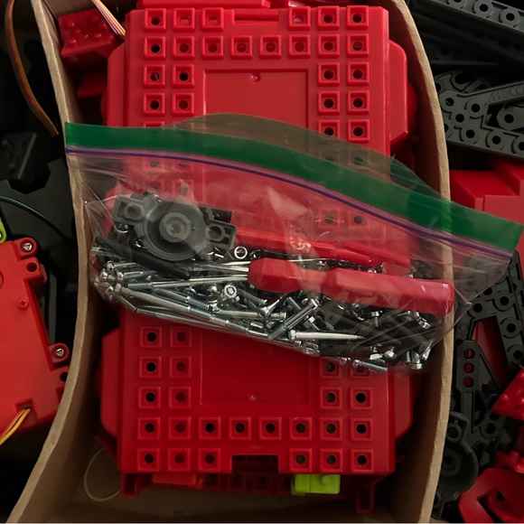 Meccano Erector spider robot - Picture 6 of 13